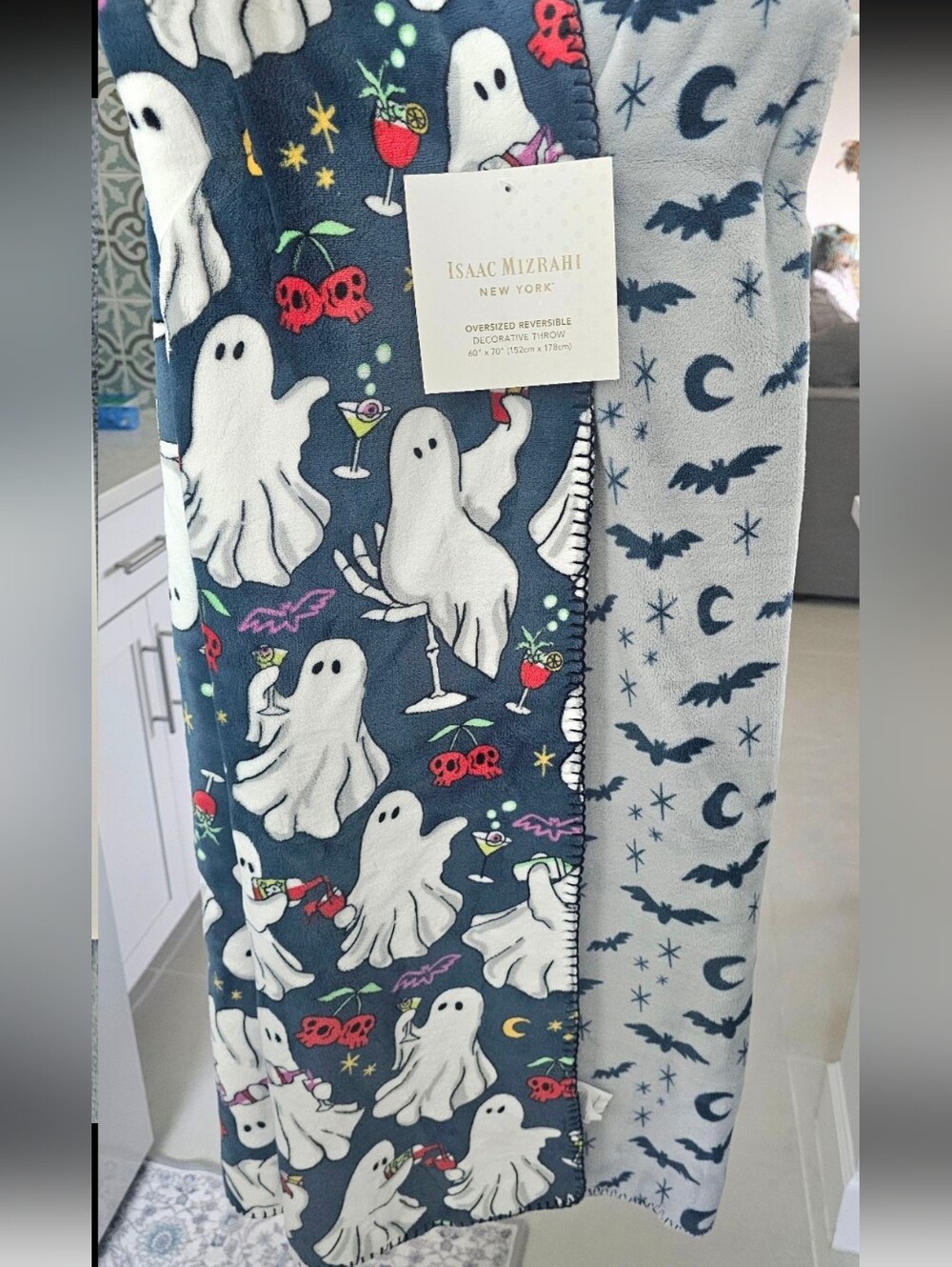 Issac Mizrahi Halloween Spirits Cocktail Ghosts Oversized Blanket 60x70